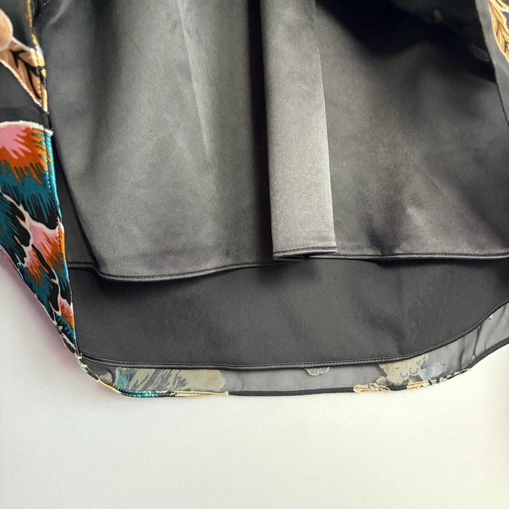 Soft Surroundings Deanna Blouse Sz L Metallic Shimmer Floral Asian Keyhole Lined - Picture 8 of 16